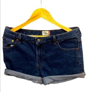 Vintange Levi's 550 jean shorts